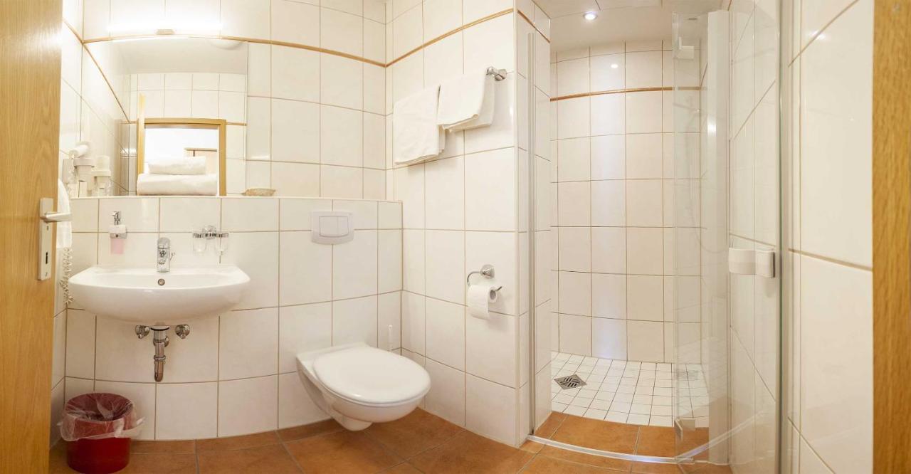 Hotel-Gasthof Krone Greding Kültér fotó